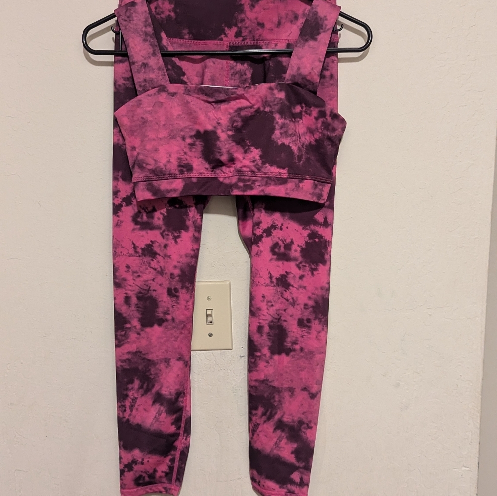 Dear lover exercise pants purple with matching sports bra